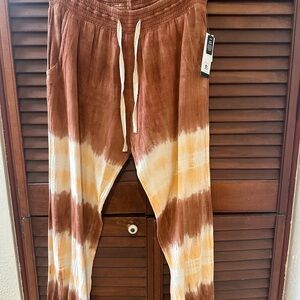 Rip Curl Rust and Cream Joggers
